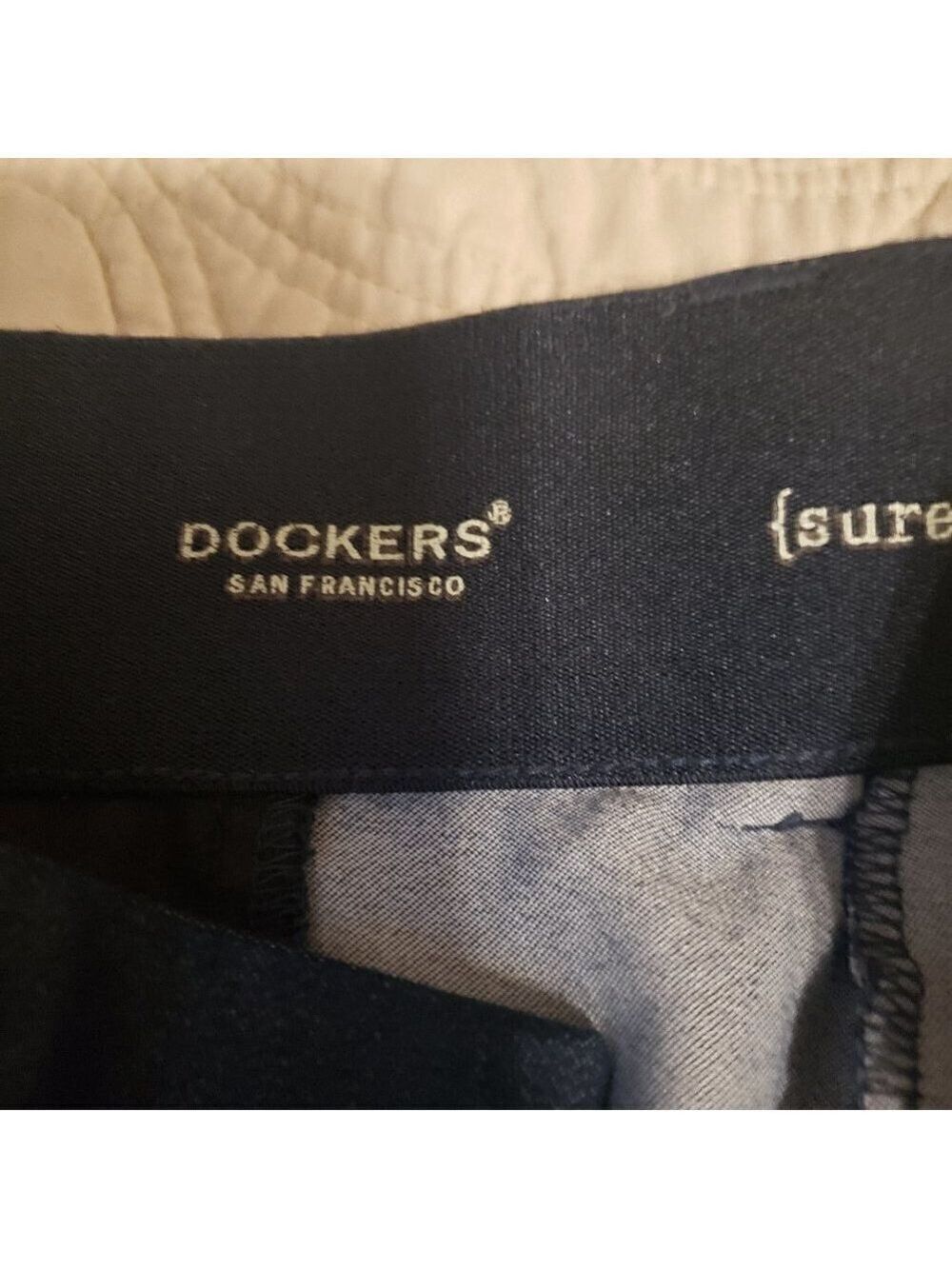 DOCKERS Sure-Fit Waistband capris - Picture 3 of 4